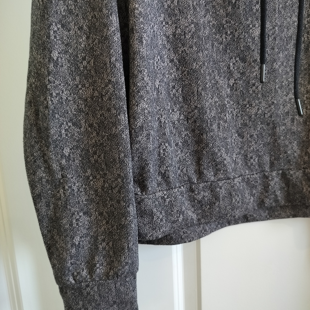 Mondetta Gray Women's Sweater - Picture 4 of 6